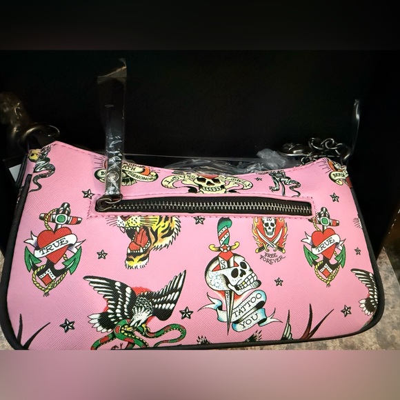 Ed Hardy Blush Baguette With Charms Gift Set - Picture 10 of 11